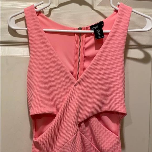 Beautiful pink rose dress like new - Picture 2 of 4